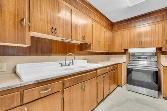 905 8th Ave N in Columbus, MS - Foto de edificio - Building Photo