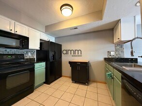 7709 Brandywine Creek Dr in Northfield, OH - Building Photo - Building Photo