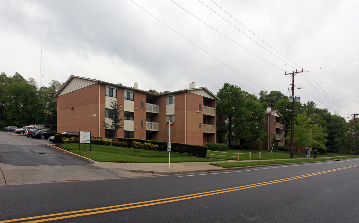 Hilltop Apartments in New Carrollton, MD - Building Photo