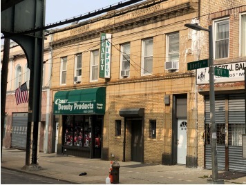 106-09 Liberty Ave in Ozone Park, NY - Building Photo