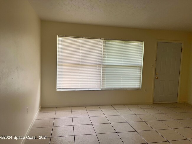 360 Schoolhouse Ln, Unit 127 in Merritt Island, FL - Building Photo - Building Photo