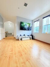 4435 SW 160th Ave in Miramar, FL - Foto de edificio - Building Photo