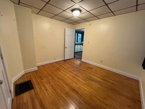12 Gannett St in Augusta, ME - Building Photo - Building Photo