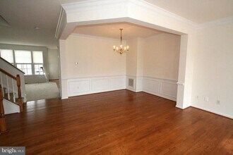 46164 Aisquith Terrace in Sterling, VA - Building Photo - Building Photo