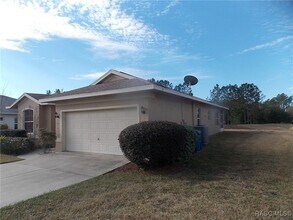 1874 W Angelica Loop in Lecanto, FL - Building Photo - Building Photo