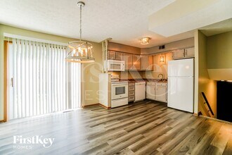 627 Presidential Way in Delaware, OH - Building Photo - Building Photo