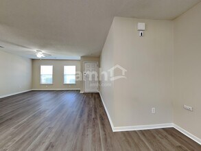 1201 Catbird Ct in Hanahan, SC - Building Photo - Building Photo