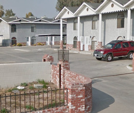 4023 O St in Bakersfield, CA - Foto de edificio - Building Photo