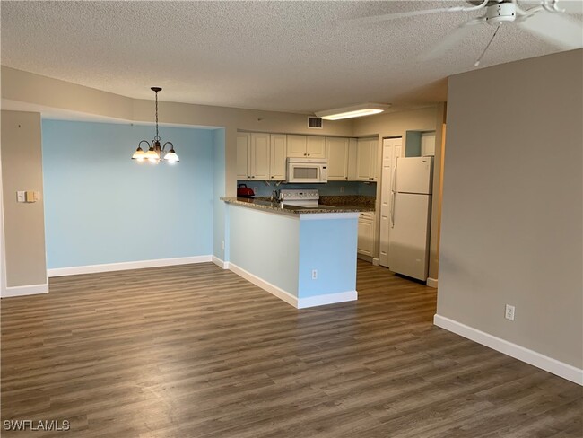 property at 1250 Wildwood Lakes Blvd