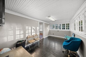 1104 N 8th Ave in Laurel, MS - Foto de edificio - Building Photo