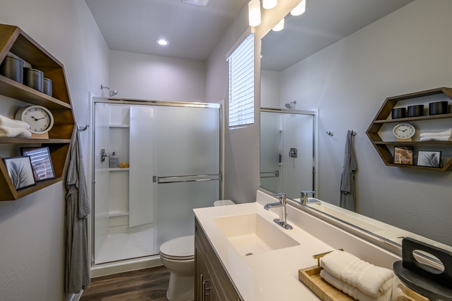 Village at Skyline Ranch in Glendale, AZ - Building Photo - Building Photo