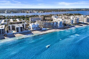 3590 S Ocean Blvd in South Palm Beach, FL - Building Photo