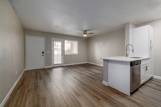 Promontory in Tucson, AZ - Building Photo - Interior Photo