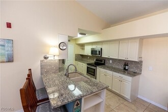 13621 Eagle Ridge Dr, Unit 1522 in Ft. Myers, FL - Building Photo - Building Photo