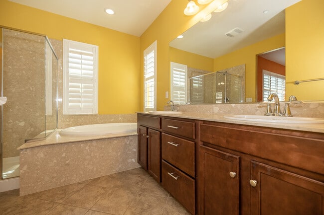 7710 Fennel Pl in Gilroy, CA - Building Photo - Building Photo