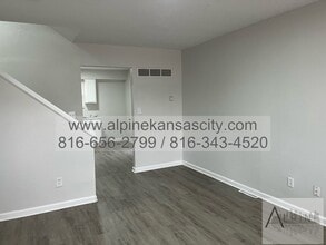 19002 E 18th St N in Independence, MO - Building Photo - Building Photo