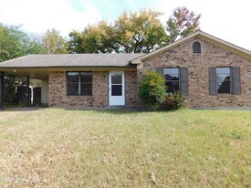 7858 Cherry Valley Blvd in Southaven, MS - Building Photo