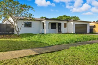 6948 NW 8th Ct in Margate, FL - Foto de edificio - Building Photo