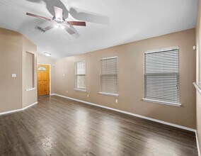 3201 Wickham Ln in Austin, TX - Building Photo - Building Photo