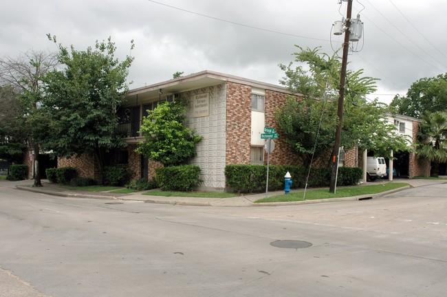 Richmond Terrace Apartments in Houston, TX - Foto de edificio - Building Photo