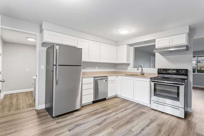 property at 1365 SE Cedar St