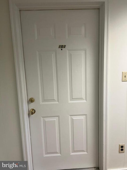103 Thompson Ln in Indian Head, MD - Building Photo