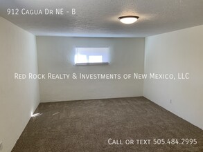 912 Cagua Dr NE in Albuquerque, NM - Building Photo - Building Photo