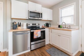 118 Stewarts Ferry Pike, Unit B in Nashville, TN - Building Photo - Building Photo