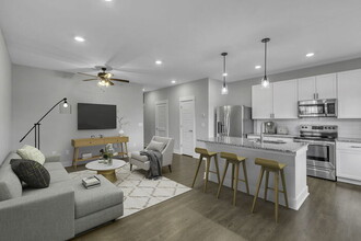 140 Cox St in Travelers Rest, SC - Building Photo - Building Photo