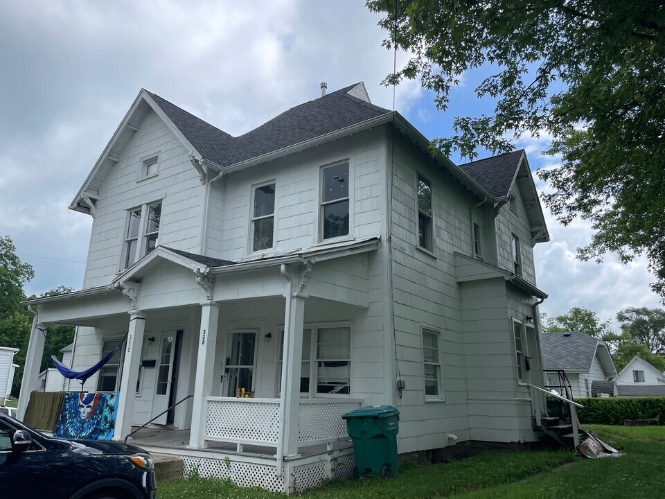 328 N 11th St-Unit -328 1/2 in New Castle, IN - Building Photo
