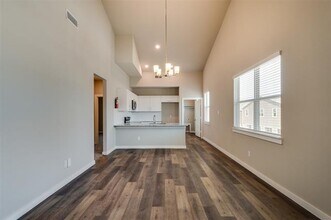 639 Harvest Moon Dr in Venus, TX - Building Photo - Building Photo