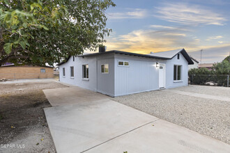 425 Kyles Street in El Paso, TX - Building Photo - Building Photo