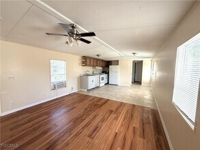 2521 Brownell Ct in North Fort Myers, FL - Building Photo - Building Photo