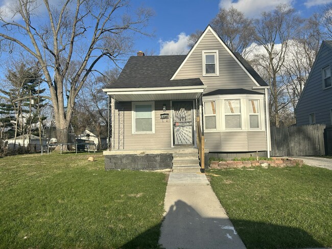 property at 9584 Auburn St