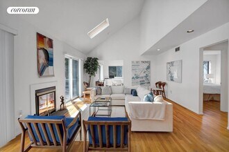 4 Historical Ct in East Hampton, NY - Building Photo - Building Photo