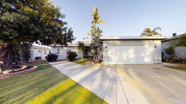 property at 5325 E Falls View Dr