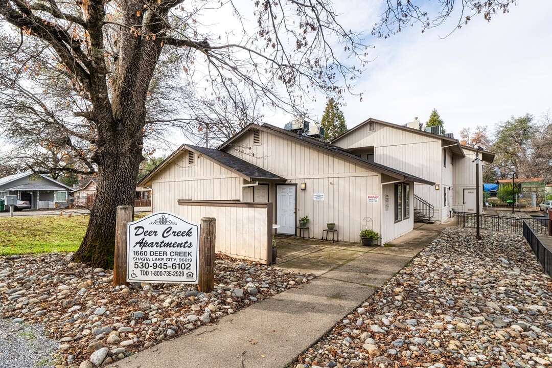 Deer Creek Apartments in Shasta Lake, CA - Building Photo