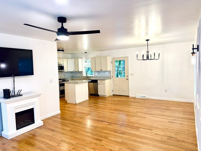 property at 21 Loughberry Rd S