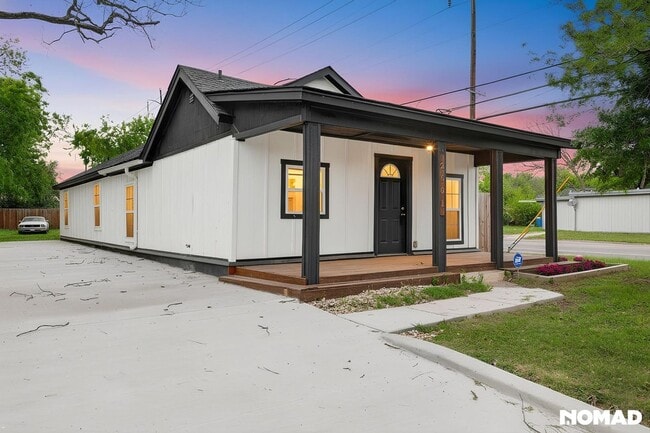 property at 2601 Flint Ave