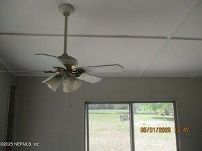5437 Co Rd 218 in Middleburg, FL - Building Photo - Building Photo