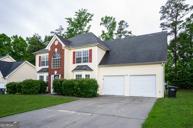 6011 Greene St SE in Fairburn, GA - Foto de edificio - Building Photo