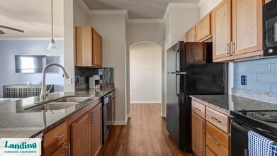 2155 Arkansas Ln, Unit 1342 in Grand Prairie, TX - Building Photo - Building Photo