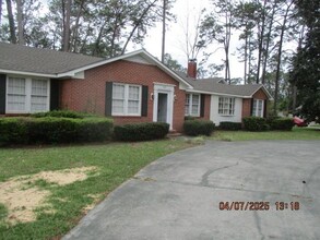 1202 Seminole Trail in Waycross, GA - Building Photo - Building Photo