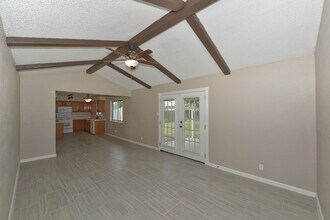 4811 Dick Gordon Dr in San Antonio, TX - Building Photo - Building Photo