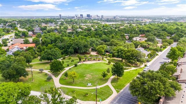 10720 Pagewood Dr in Dallas, TX - Building Photo - Building Photo