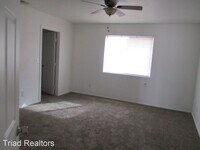 6087 Daisy Ave photo'