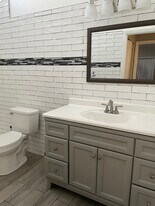 4383 Woodstock Dr, Unit D in West Palm Beach, FL - Building Photo