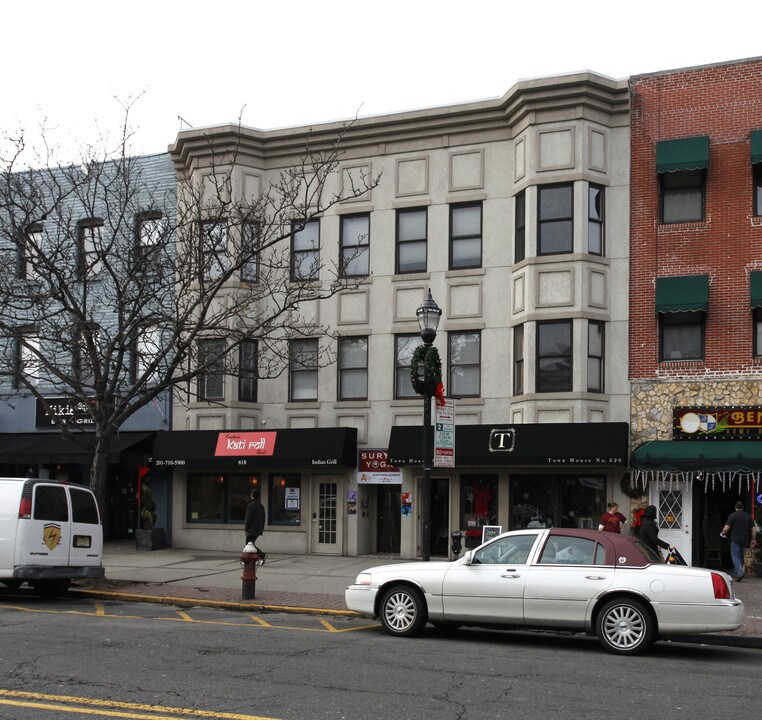 618-620 Washington St in Hoboken, NJ - Building Photo