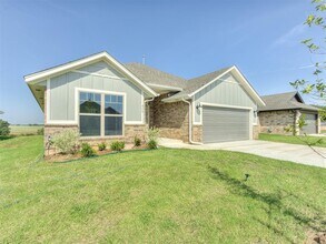 479 Cherrybark Dr in Goldsby, OK - Building Photo - Building Photo