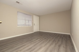 3850 Jackson Ave in Memphis, TN - Building Photo - Building Photo